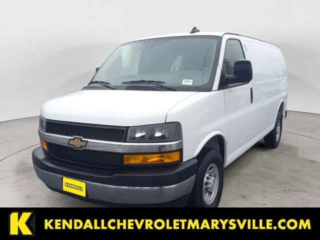 2025 Chevrolet Express Cargo WT