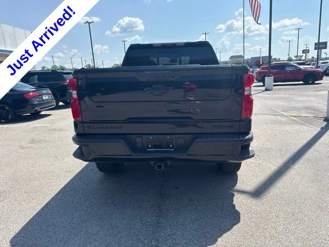 Used 2022 Black Chevrolet ZR2 image 4