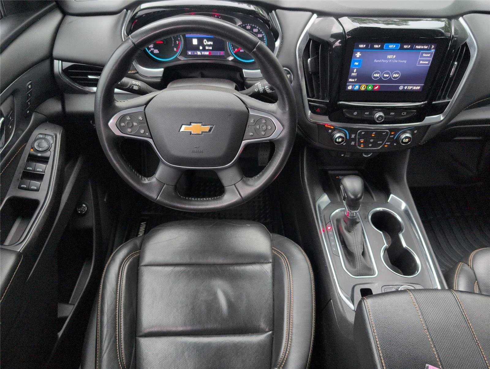 Used 2021 Iridescent Pearl Tricoat Chevrolet Premier image 30