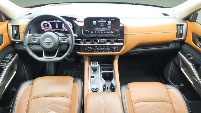 Used 2022 Boulder Gray Pearl Nissan Platinum image 7