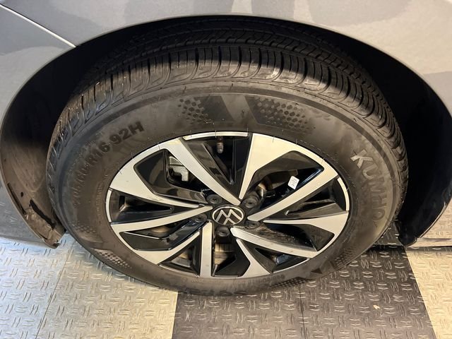 New 2025 Gray Volkswagen 1.5T S image 8