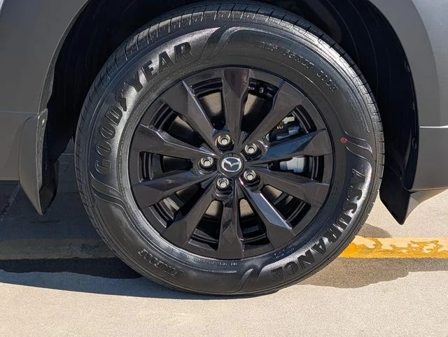 New 2026 Wind Chill Pearl Mazda Premium AWD image 8