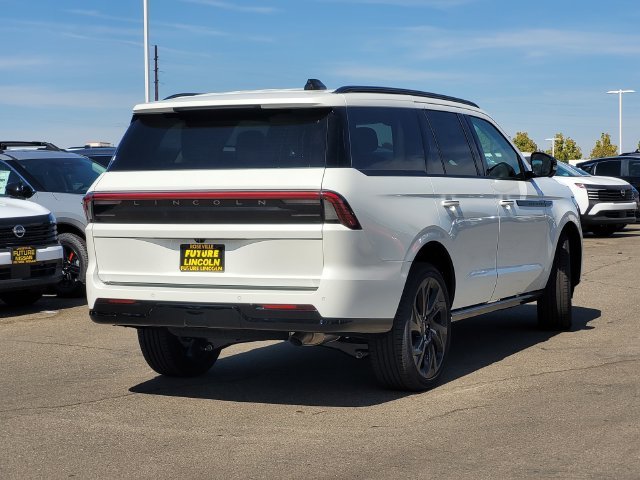 New 2027 White Lincoln Reserve image 4