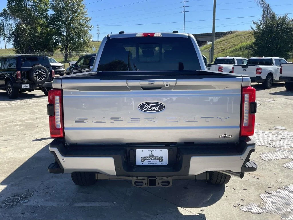 New 2027 Silver Ford XLT image 4