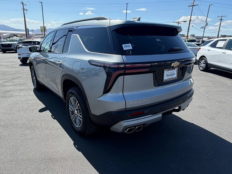 Used 2025 Sterling Gray Metallic Chevrolet LT image 5