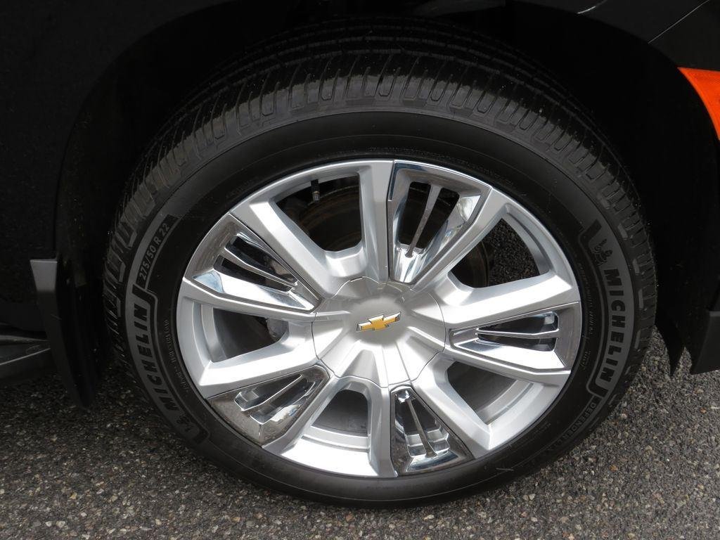 Used 2021 Black Chevrolet High Country image 16