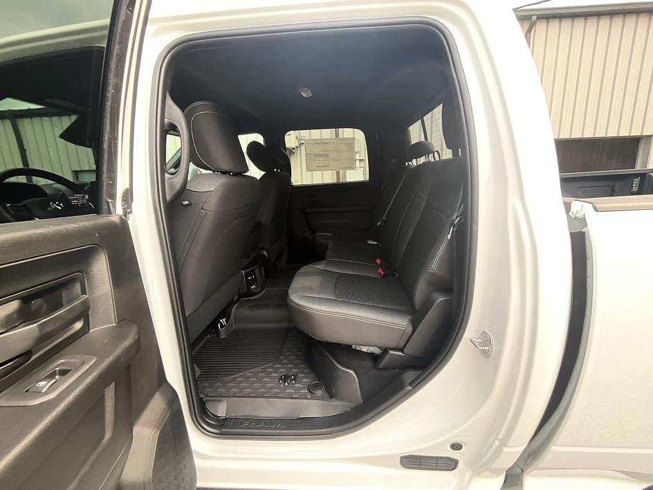 New 2026 Bright White Clearcoat RAM  image 30