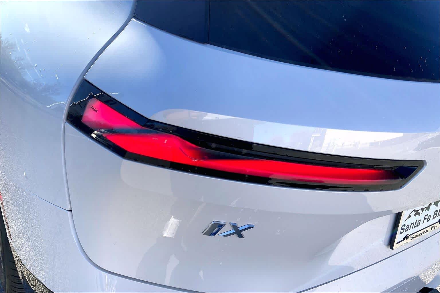 2025 BMW iX 50 - Photo 14