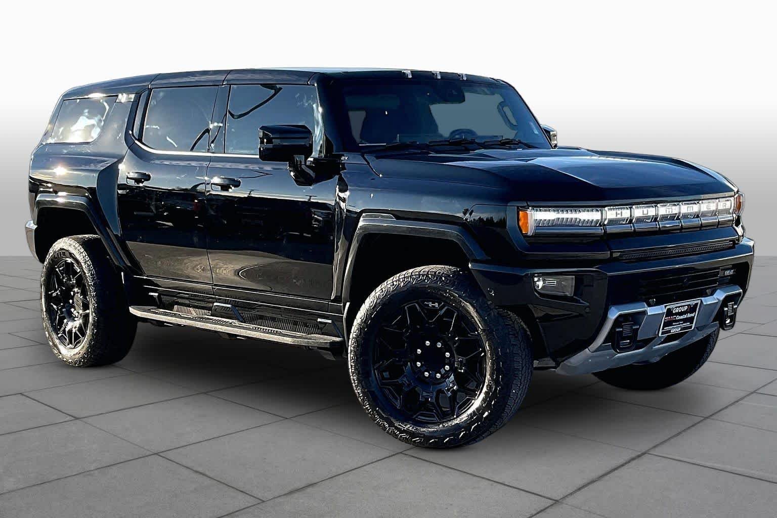 Used 2025 Void Black GMC 2X image 2