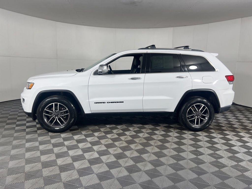 Used 2020 Bright White Clearcoat Jeep Limited image 6