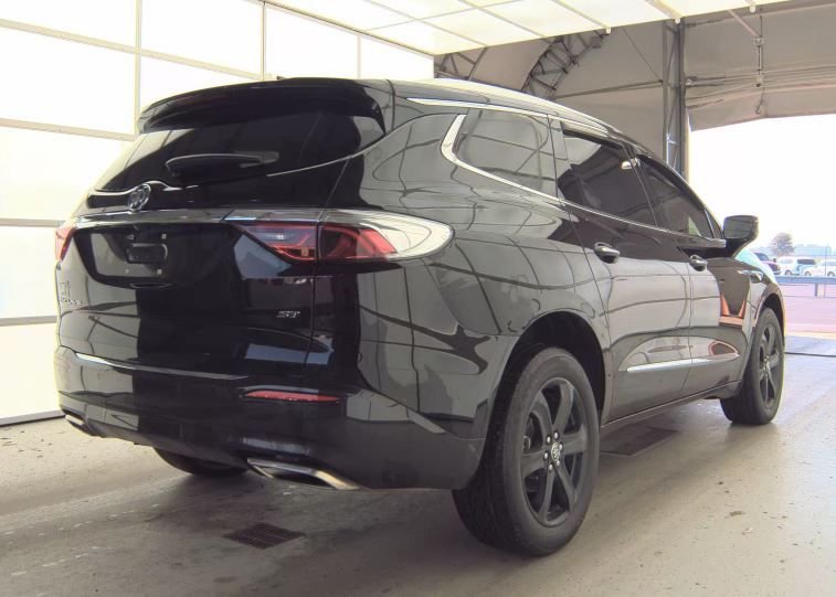 Used 2023 Buick Enclave Essence with VIN 5GAERBKW7PJ247482 for sale in Kansas City