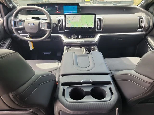 New 2027 Gray Metallic Ford Platinum image 17