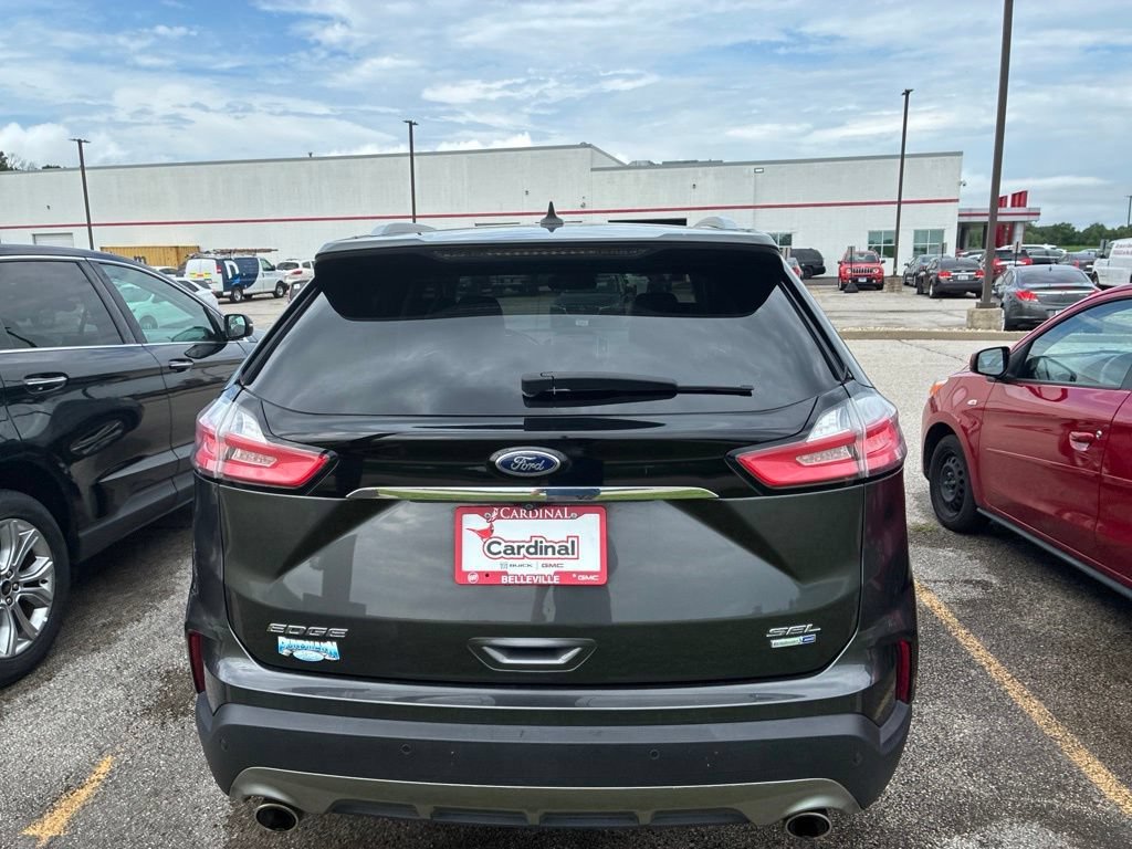 Used 2020 Grey Ford SEL image 16