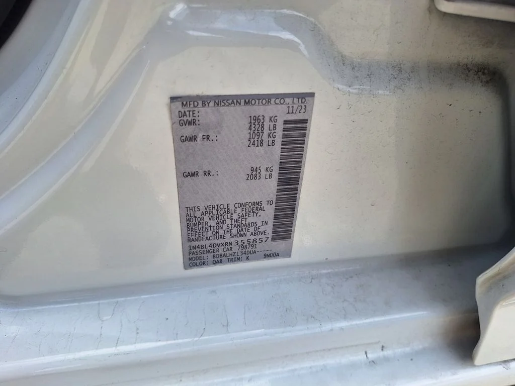 Used 2024 White Nissan 2.5 SV image 32