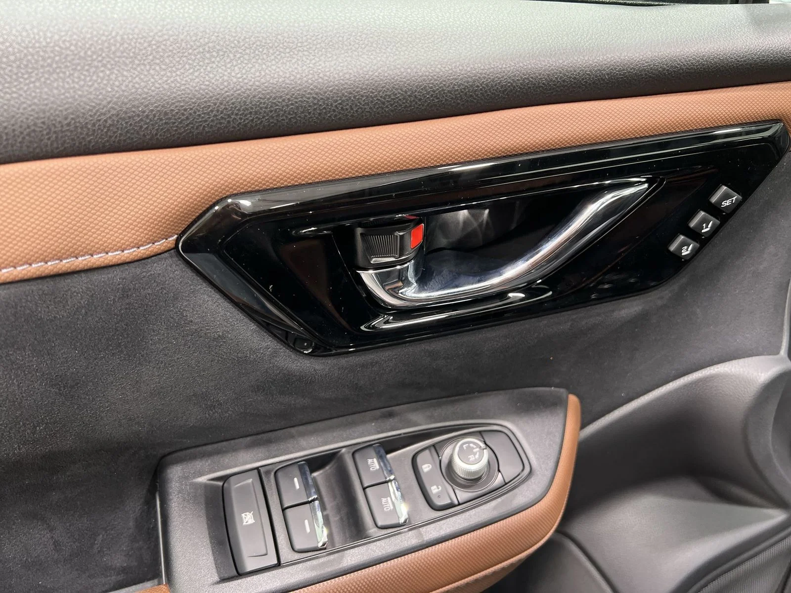 New 2026 MAGNETITE GRAY METALLIC Subaru Touring Hybrid image 13