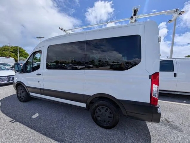 2015 Ford Transit XLT - Photo 31