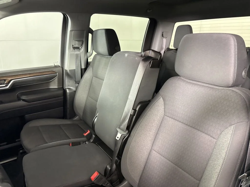 Used 2024 Black Chevrolet LT image 33