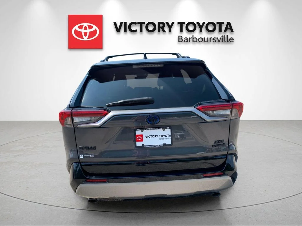 Used 2024 Gray Toyota XSE image 4