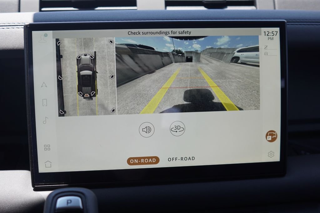 Used 2025 Black Land Rover S image 16