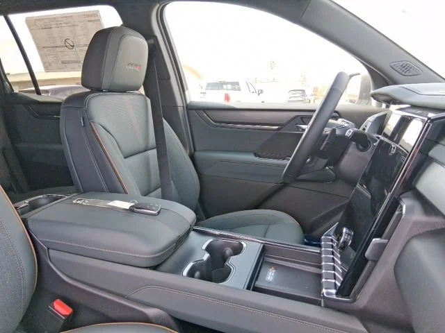 2026 GMC Acadia AT4 - Photo 19