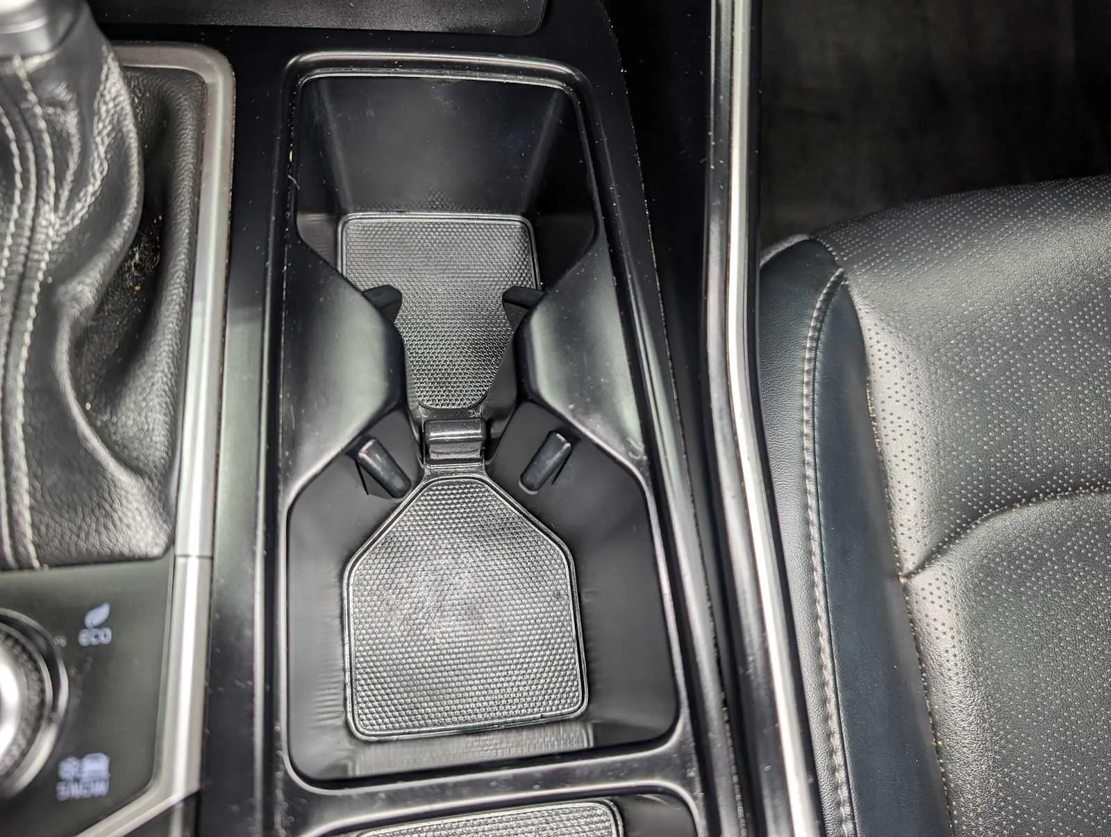 Used 2021 Ebony Black Kia S image 28