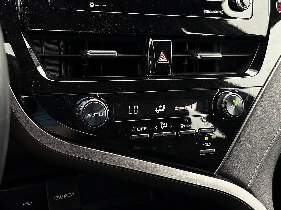 Used 2021 Midnight Black Metallic Toyota SE image 13