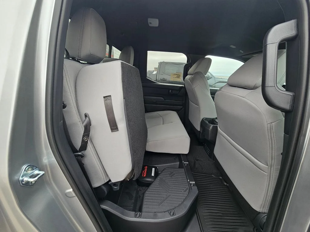 2026 Toyota Tacoma SR5 - Photo 26