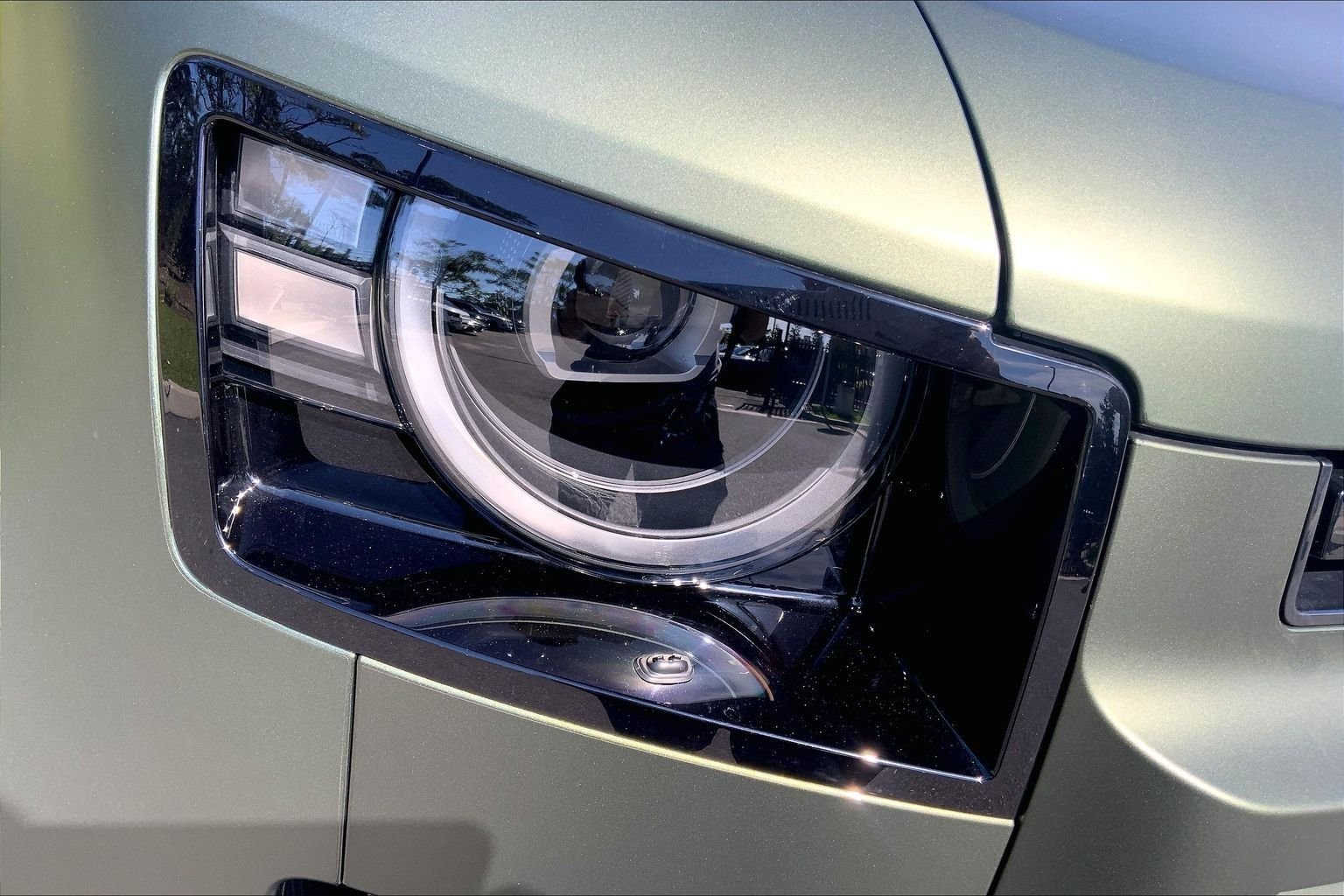 New 2026 Woolstone Green Land Rover S image 13