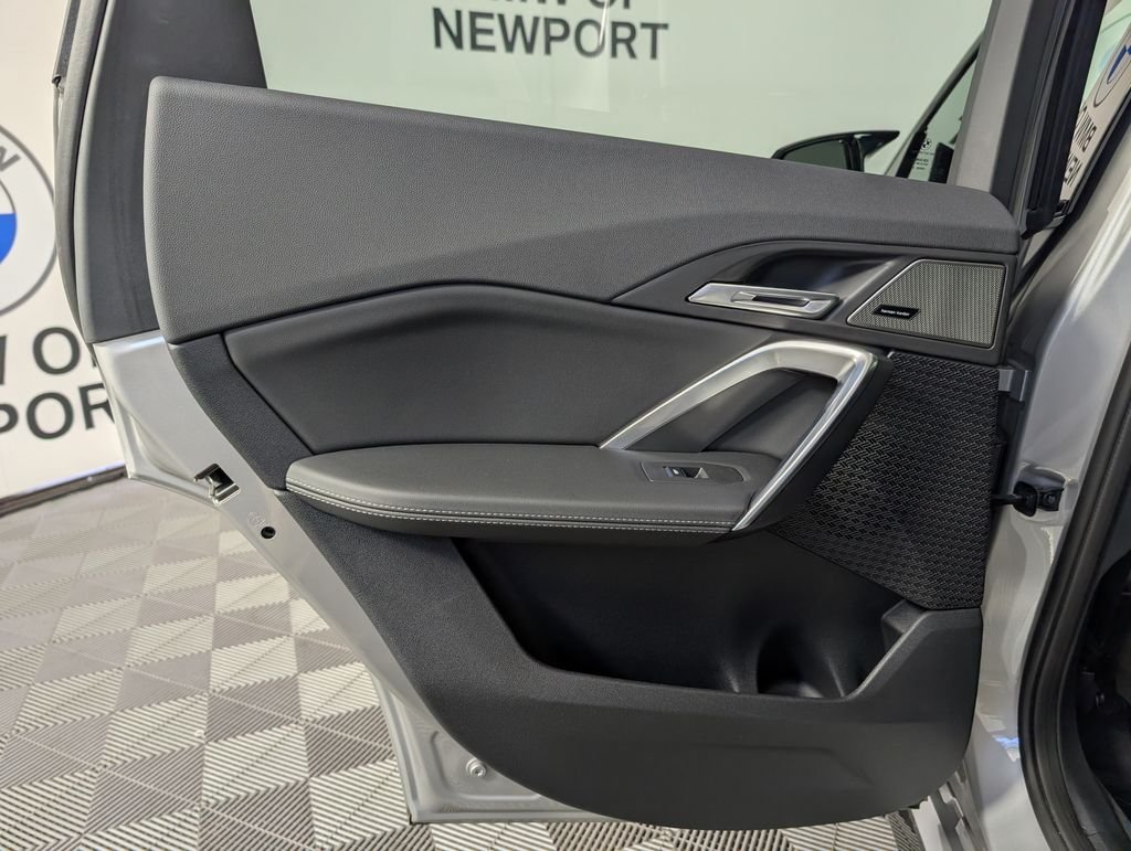 Used 2026 Silver BMW M35i image 18