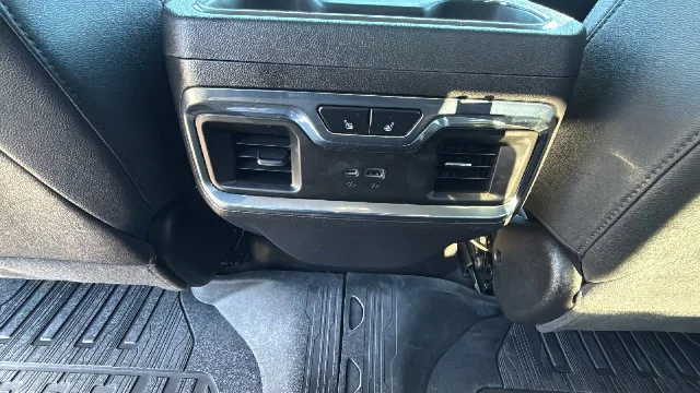 2025 GMC Sierra 1500 SLT - Photo 25