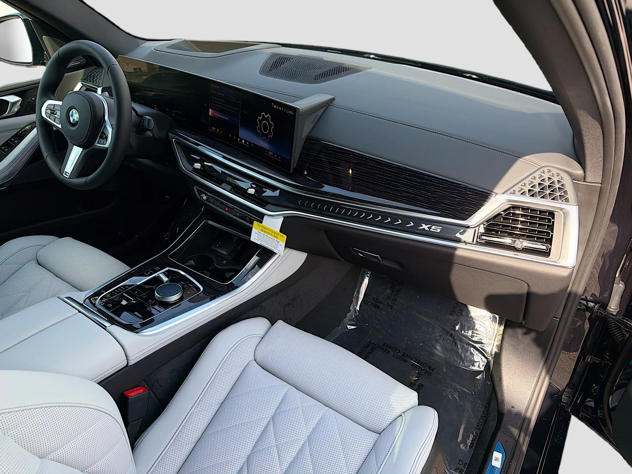 New 2026 Carbon Black Metallic BMW xDrive40i image 13