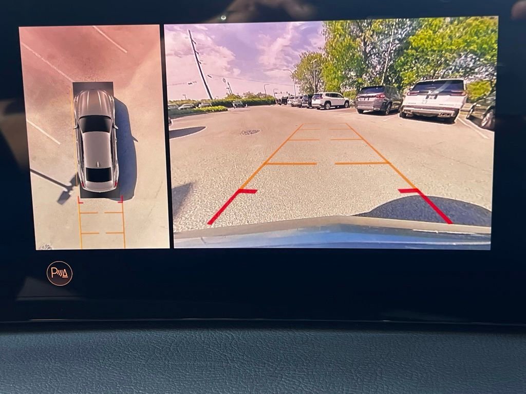 Used 2025 Argent Silver Metallic Cadillac Premium Luxury image 17