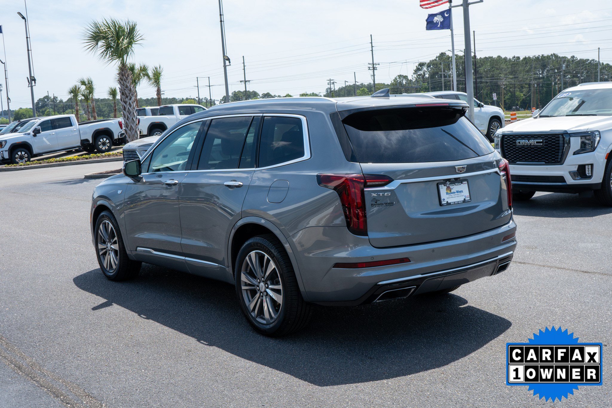 Used 2021 Satin Steel Metallic Cadillac Premium Luxury image 5