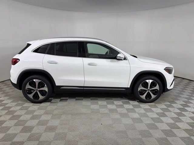 New 2026 Polar White Mercedes-Benz GLA 250 image 8