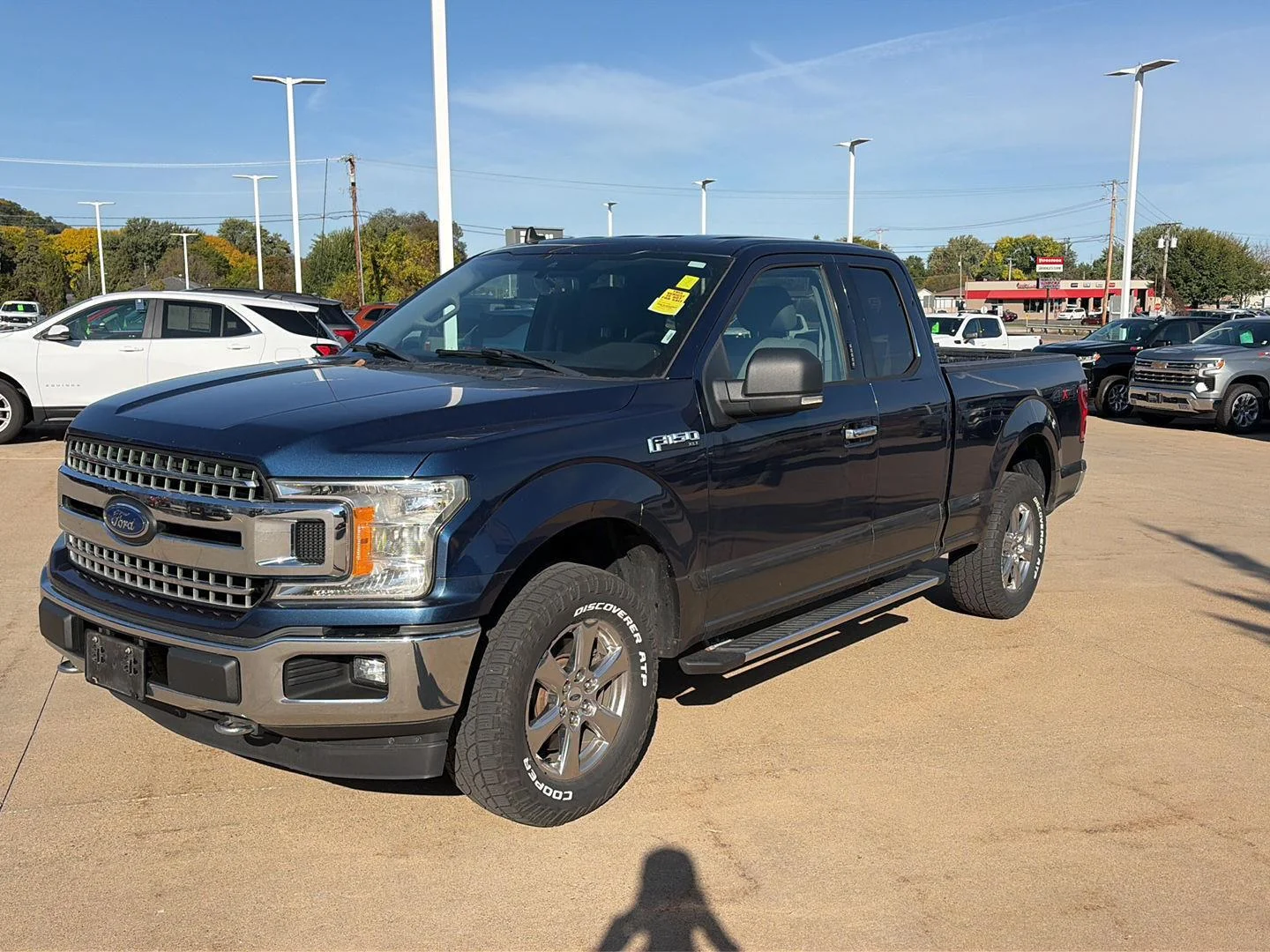 Used 2019 Blue Ford XL image 7