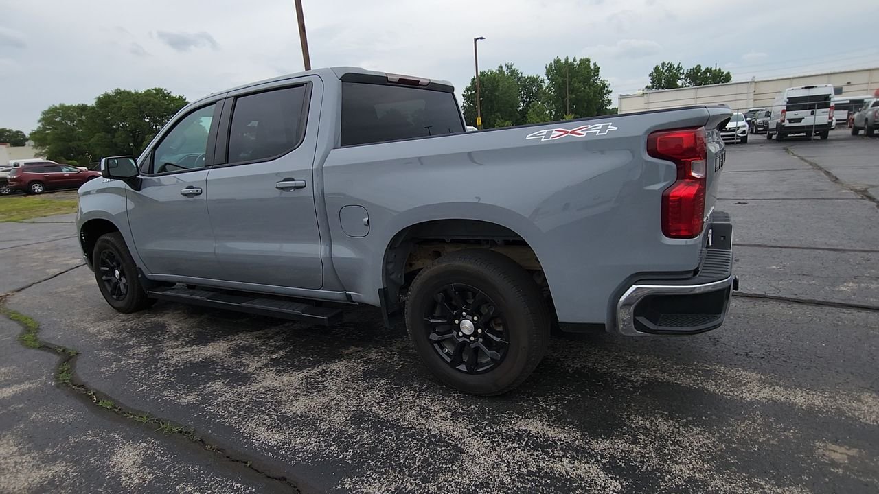 Used 2024 Slate Gray Metallic Chevrolet LT image 6