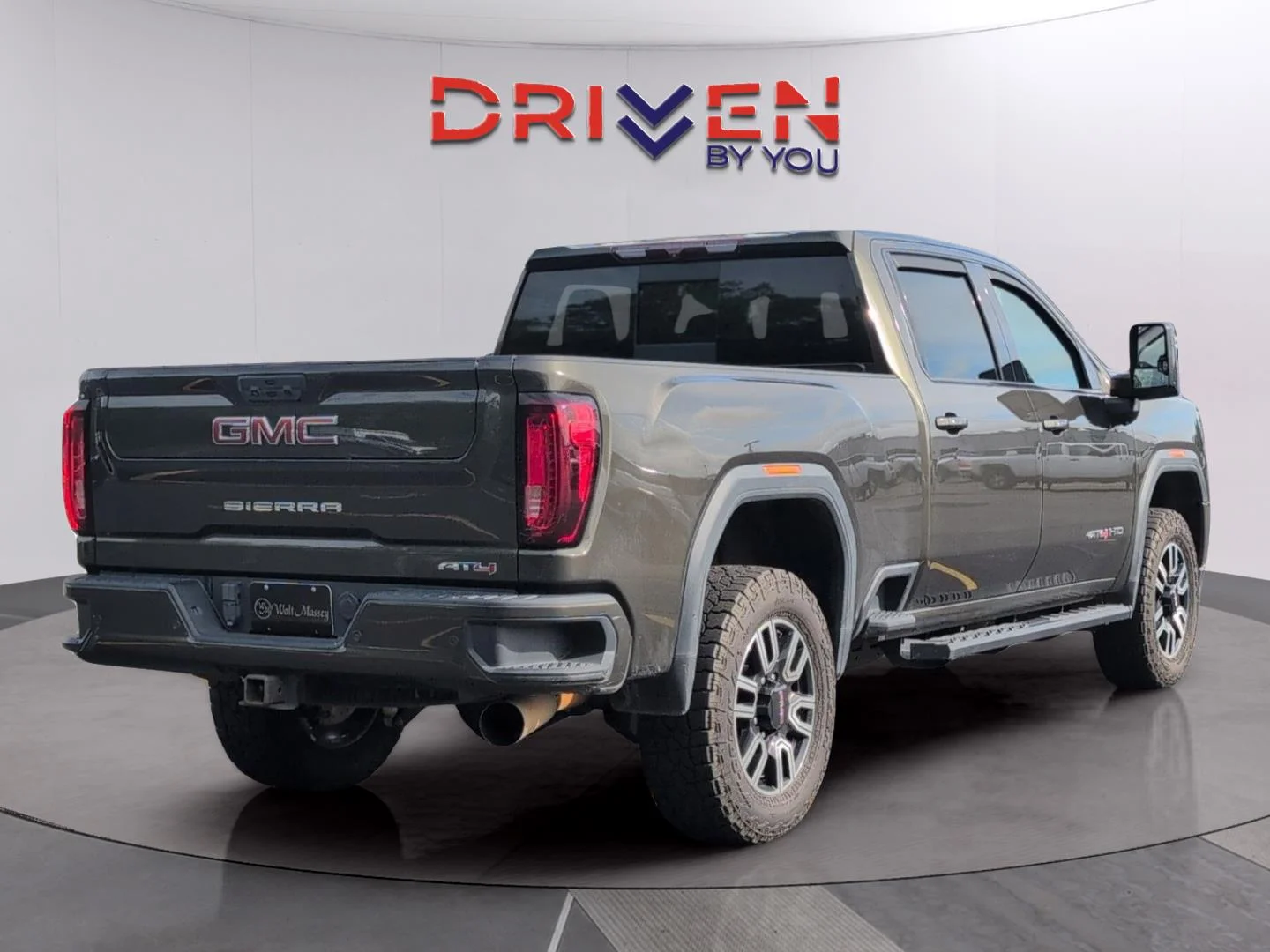 Used 2023 Forest Metallic GMC AT4 image 5