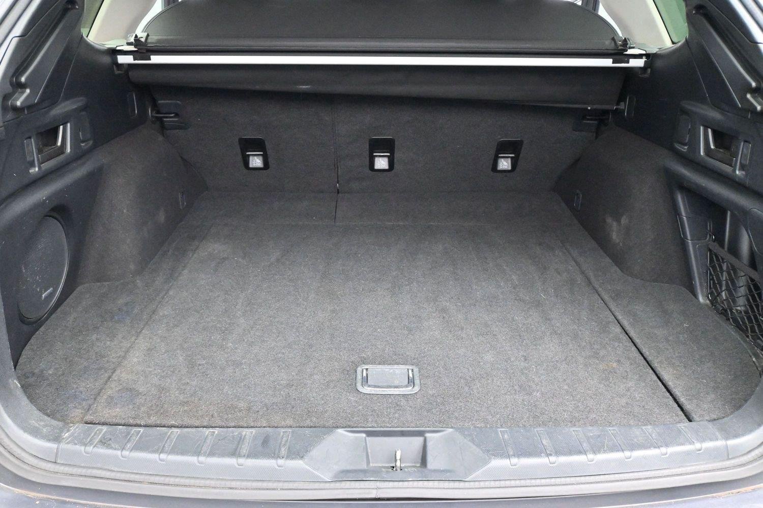 Used 2020 Magnetite Gray Metallic Subaru Limited image 9