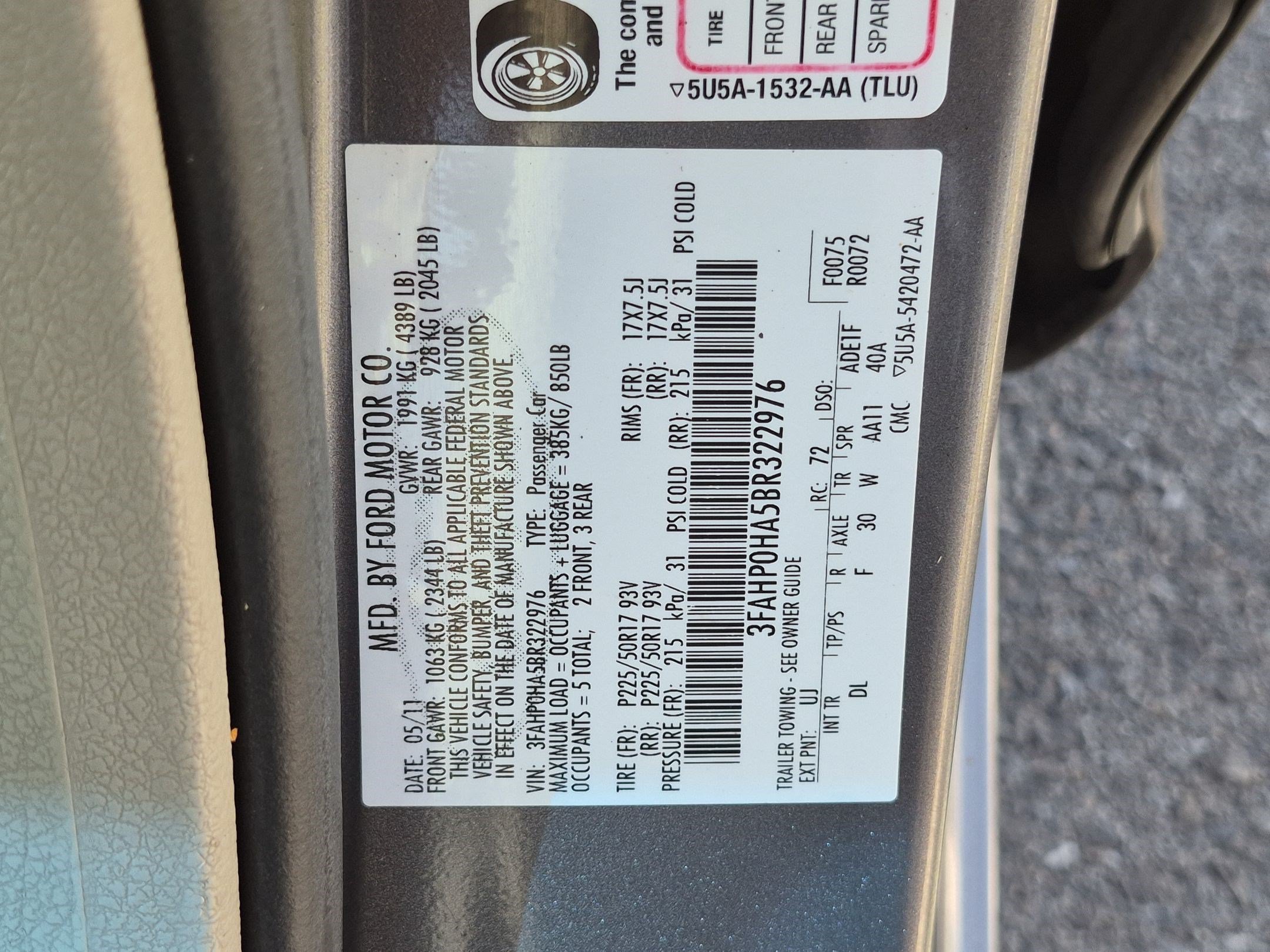 Used 2011 Sterling Gray Metallic Ford SE image 30