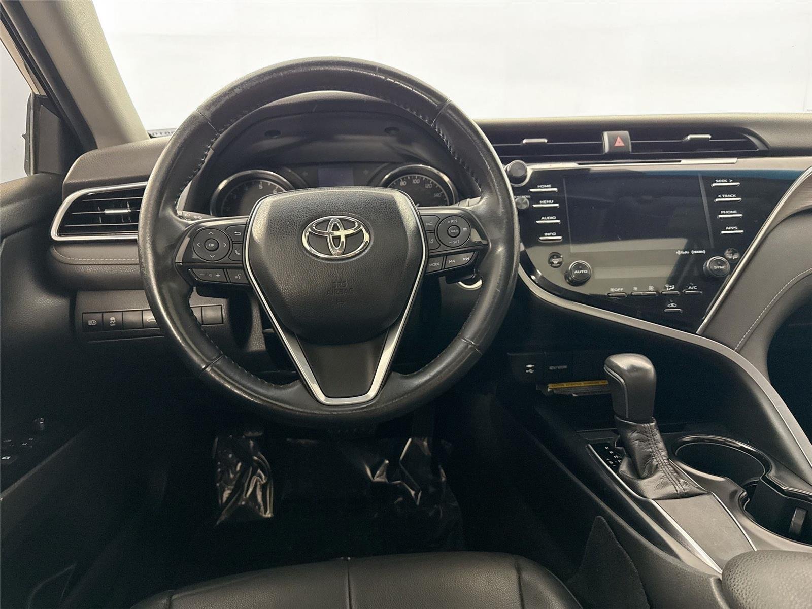 Used 2018 Galactic Aqua Mica Toyota SE image 30