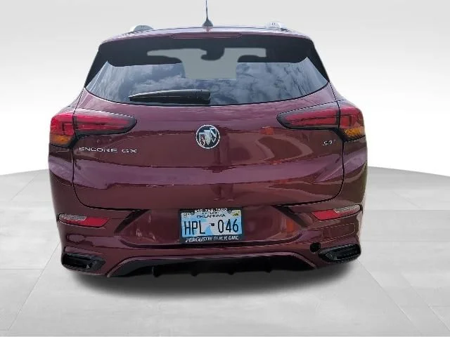 Used 2023  Buick Select image 4