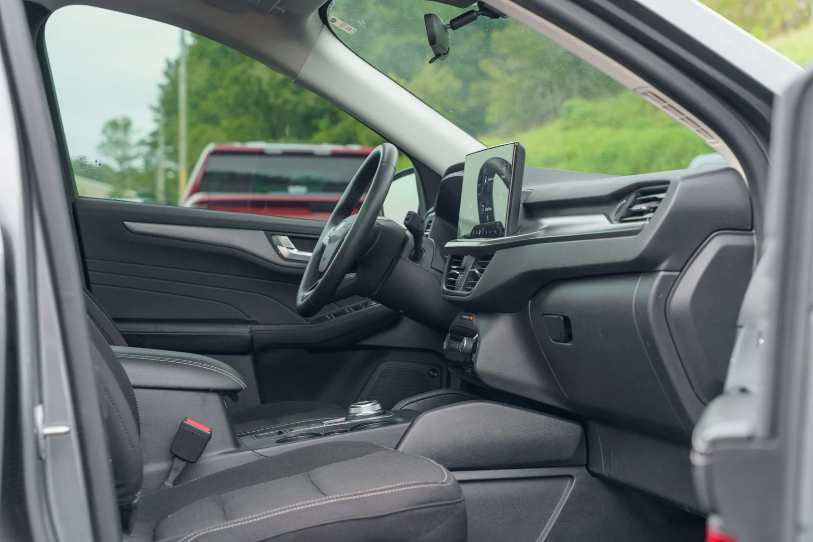 Used 2023 Gray Ford Active image 12