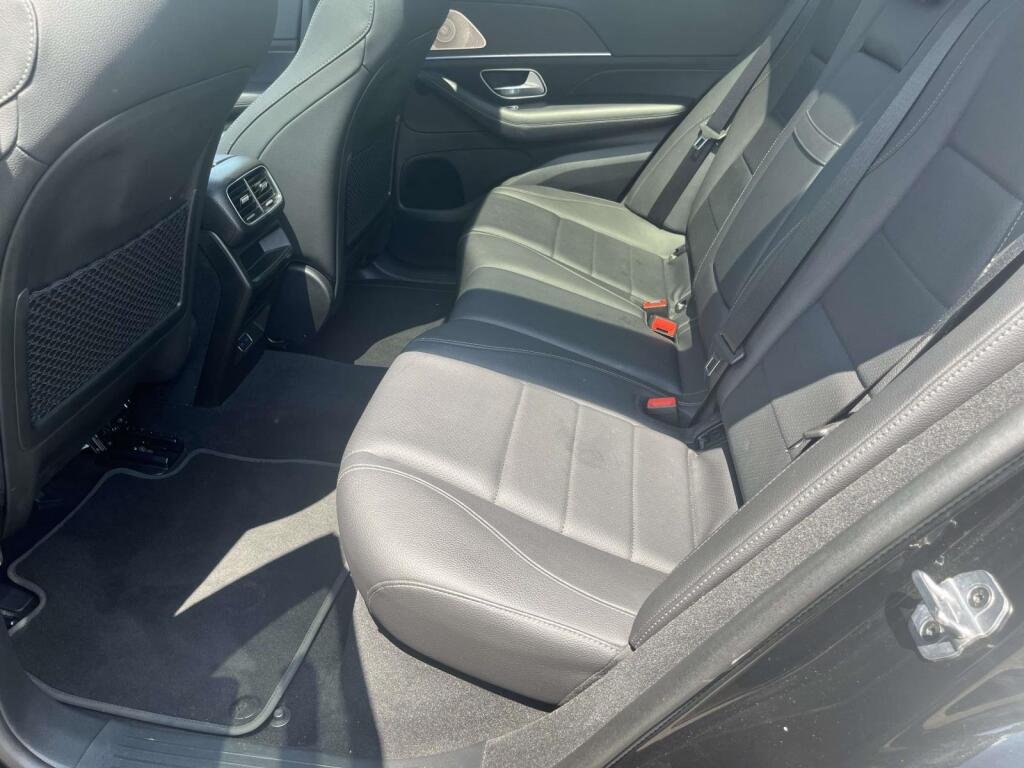 Certified Used 2025 Obsidian Black Metallic Mercedes-Benz GLE 350 image 18