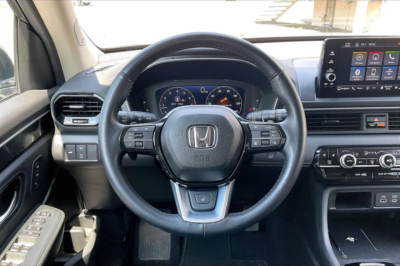 Certified Used 2025  Honda Elite image 10