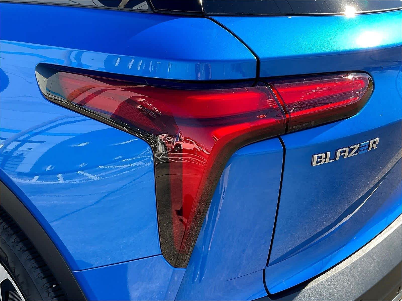 2024 Chevrolet Blazer EV LT - Photo 25