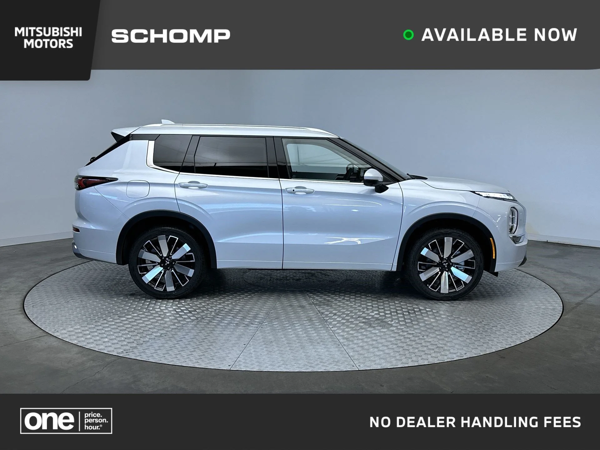New 2026 White Diamond Mitsubishi SEL image 1