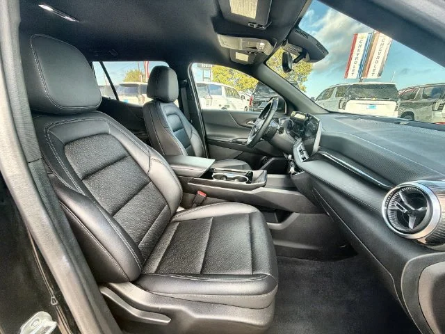 2025 Chevrolet Equinox LT - Photo 27