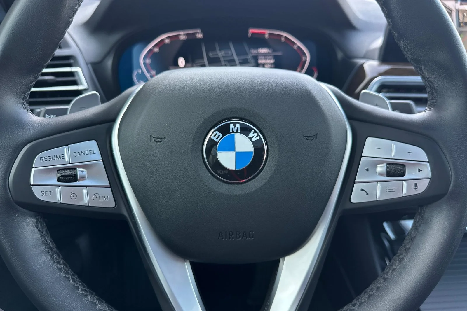 Used 2023 Alpine White BMW sDrive30i image 23