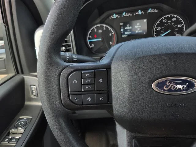 New 2026 Oxford White Ford F-250® XL image 39