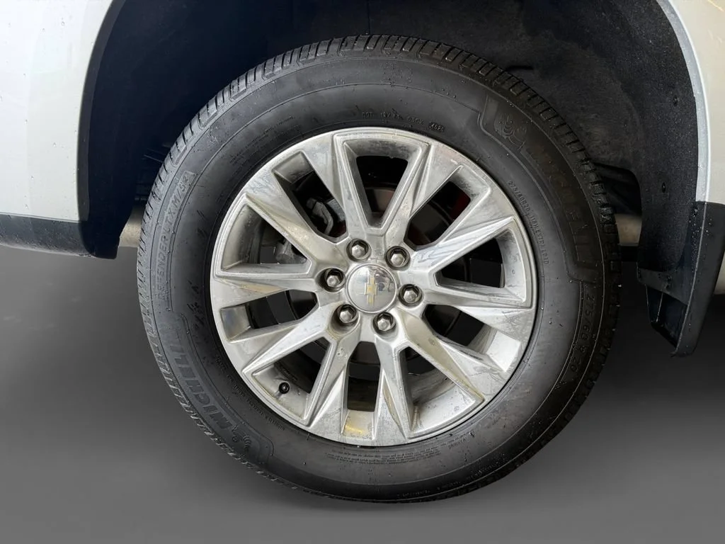 Used 2021 SILVER ICE METALLIC Chevrolet LTZ image 11
